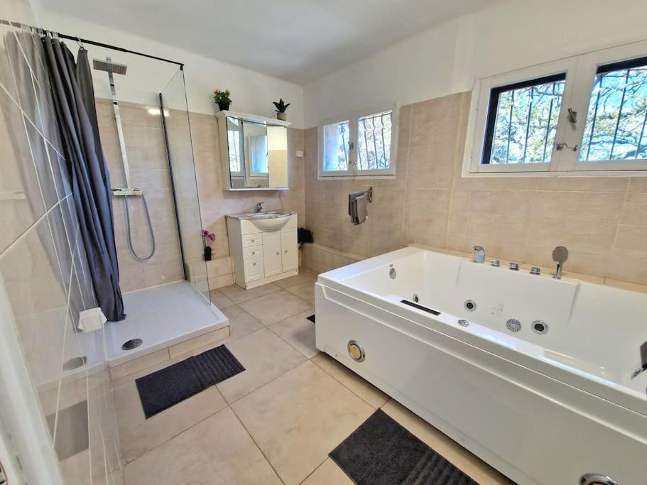 Villa Marseille Dans Les Hauteurs Esterno foto
